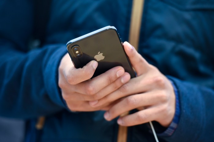 Erntet iphones kinderporno seiten kritik pressurize authorities foreign ticker