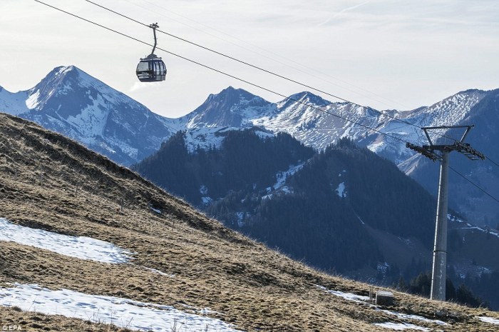 Ski resorts are stockpiling snow to get through warm winters