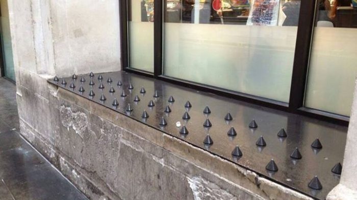 Paris los angeles olympics hostile architecture homeless