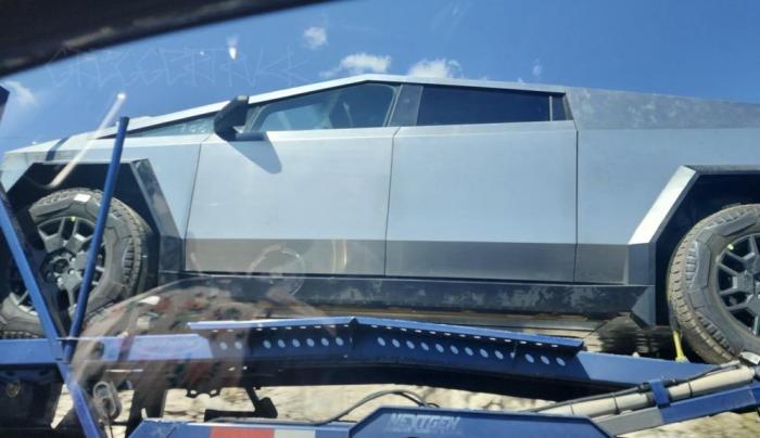 Cybertruck finally gets full self driving supervised