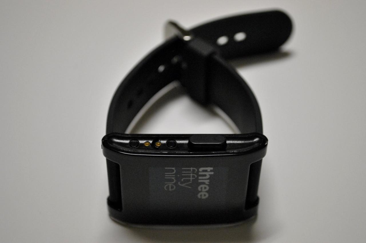 Pebble founder wants to relaunch the e paper smartwatch